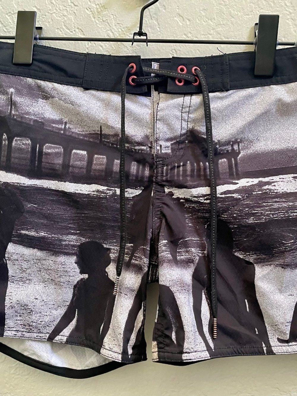 Roxy Vintage Y2K women's size 5 black & white surfer board shorts swim bottoms